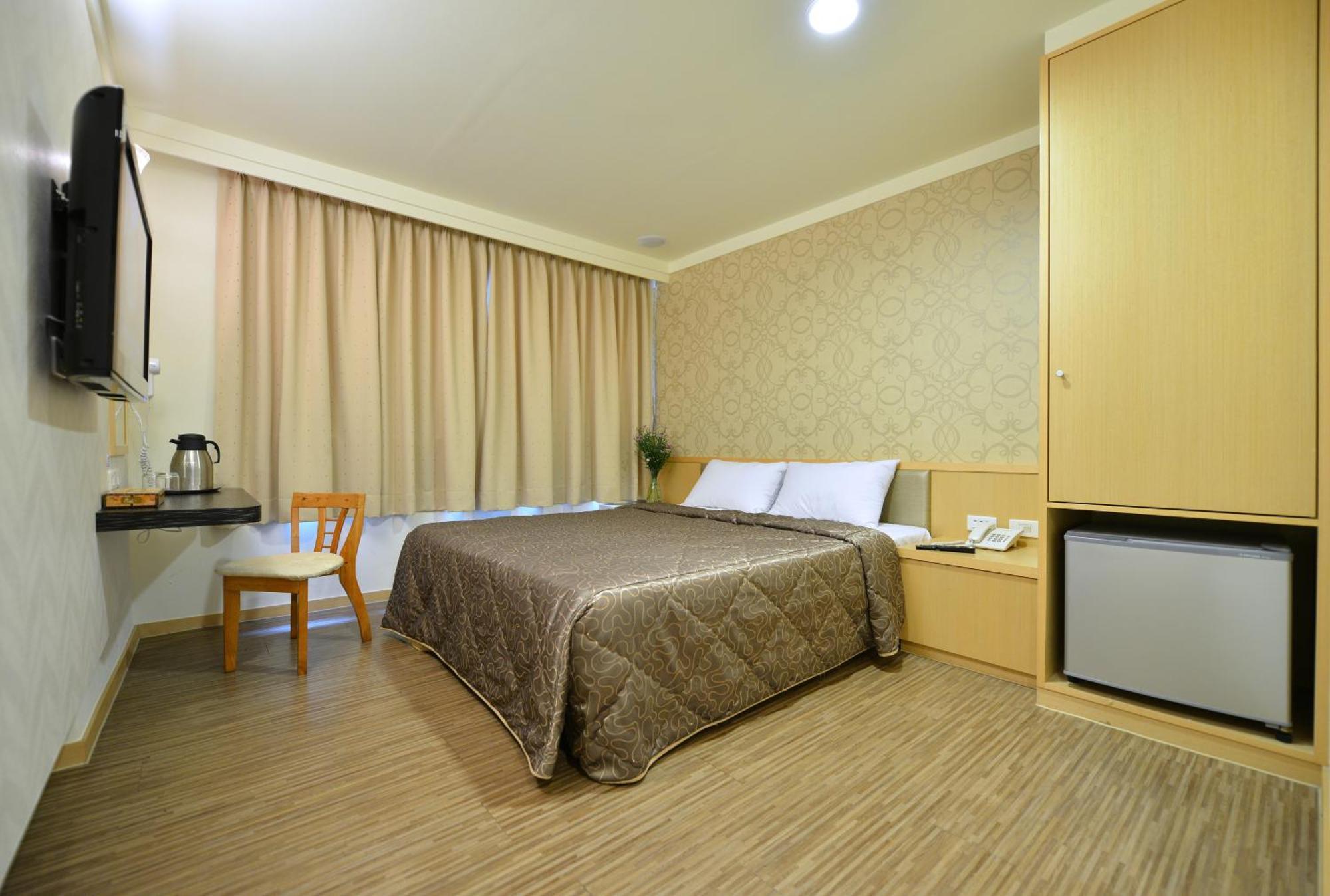 Ing Wang Hotel Tainan Dış mekan fotoğraf