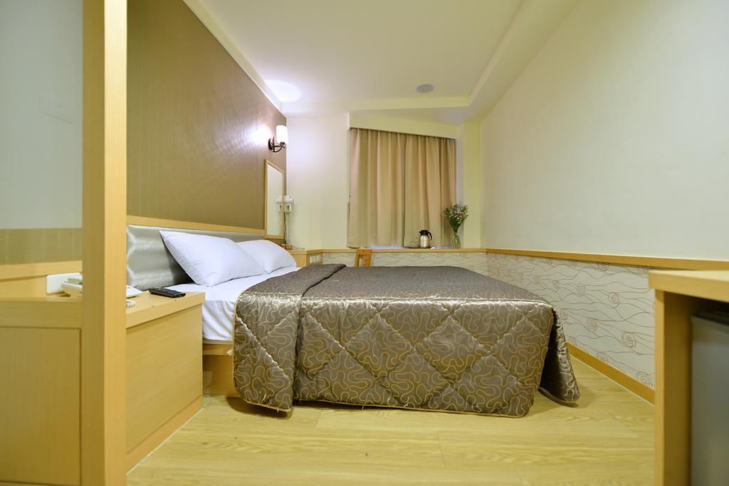 Ing Wang Hotel Tainan Dış mekan fotoğraf